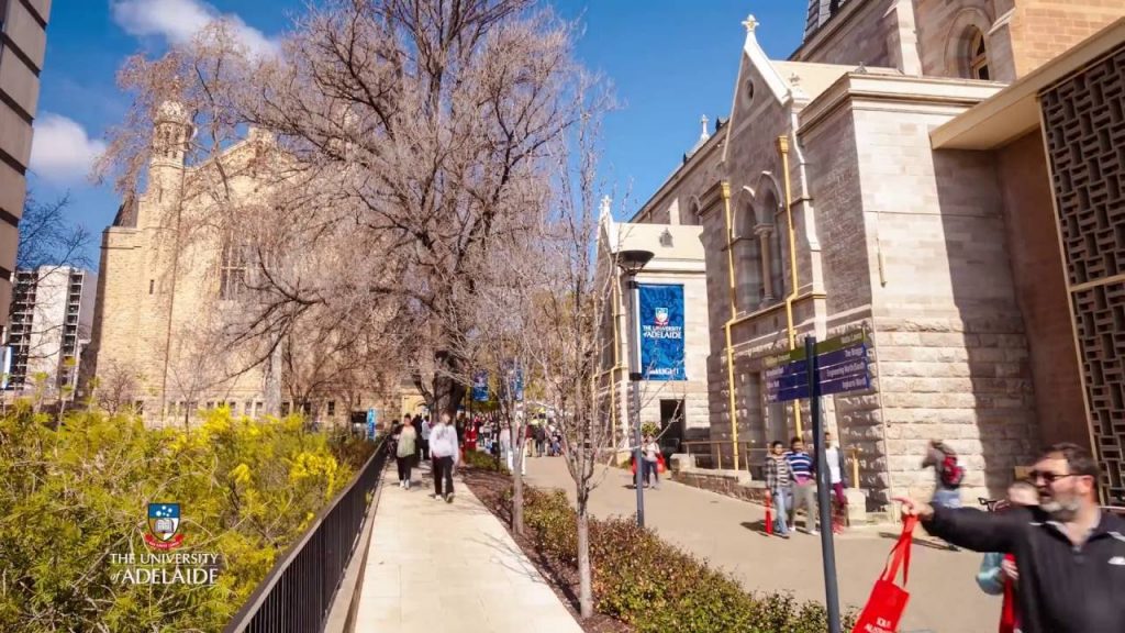 Top 10 đại học hàng đầu ở Úc năm 2020